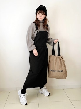 「sakishimatokyo」｜「アイテム（ジャンパースカート）」を使った、パン粉さん（レディース・151cm）の冬コーディネート
