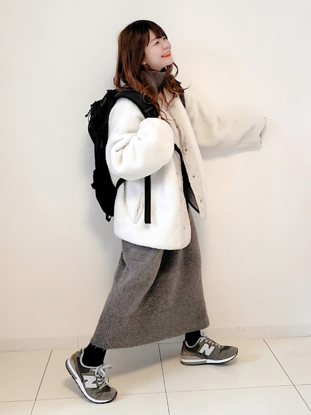 「sakishimatokyo、サキシマamp、ITEMS URBANRESEARCH、アイテムズアーバンリサーチ、ボアブルゾン、ボアジャケット、グレー、冬コーデ、ゆるコーデ、あったかコーデ」｜「sakishimatokyoの【ZOZO限定】サキシマamp「ボアキルチィングノリバーシブルブルゾン」（ブルゾン、ホワイト系）」を使った、パン粉さん（レディース・151cm）の冬コーディネートの1枚目の写真