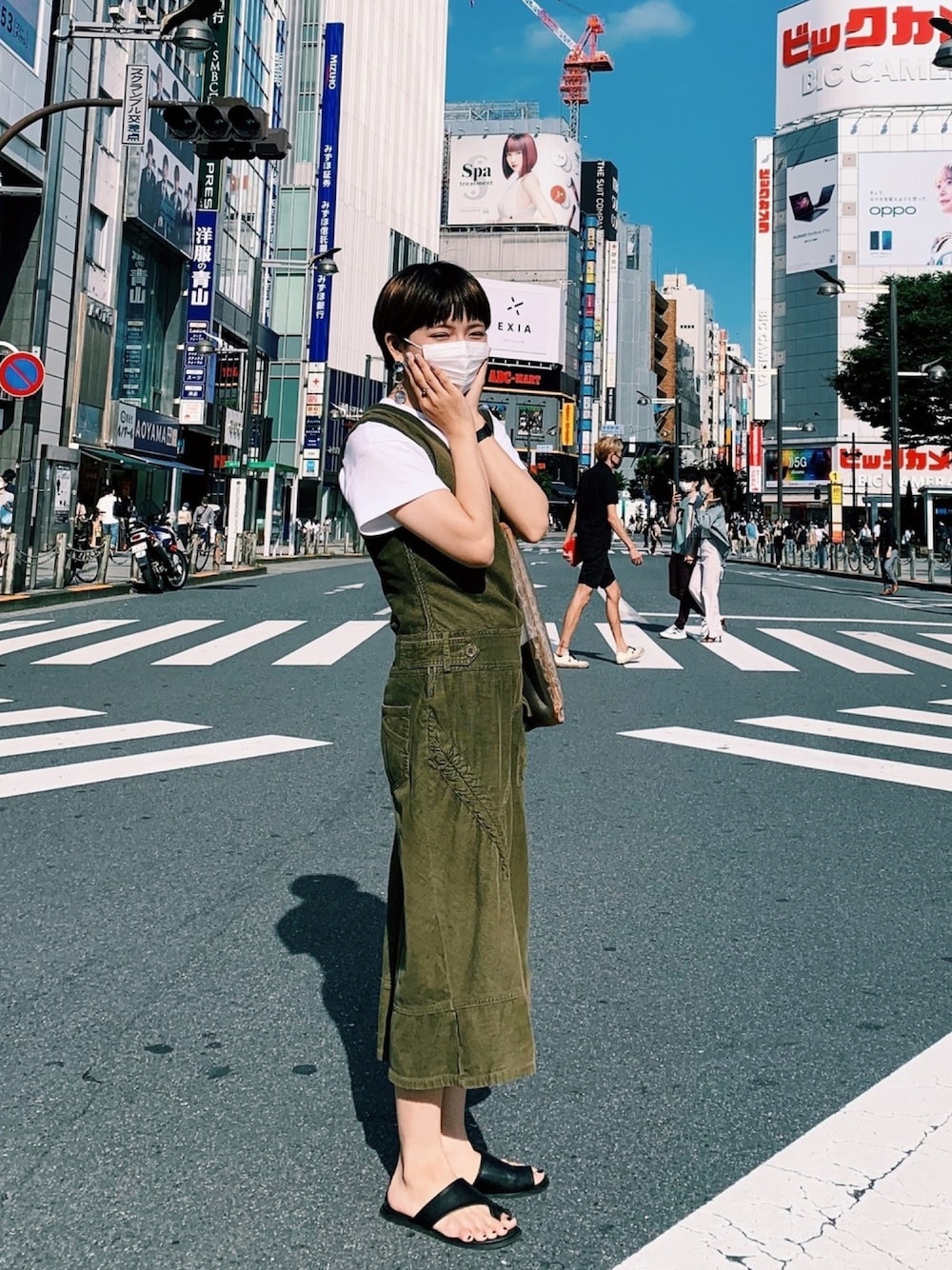 「新宿、古着MIX、ミリタリーコーデ」｜「古着のアイテム（ジャンパースカート、グリーン系）」を使った、nodokakumadaさん（レディース・158cm）の秋コーディネートの1枚目の写真