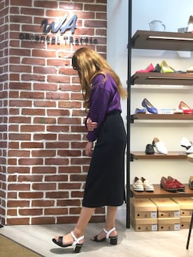「パープル×黒」｜「アイテム（サンダル）」を使った、WAORientalTRaffic高松店さん（レディース・171cm）の春コーディネート