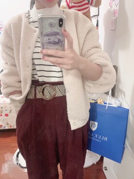 「w closet（ダブルクローゼット）のアイテム（ノーカラージャケット、ホワイト系）」を使った、momokoさん（レディース・164cm）の秋コーディネート