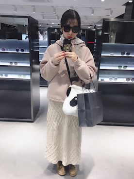 「gentle monster（ジェントルモンスター）のアイテム（サングラス、ブラック系）」を使った、momokoさん（レディース・164cm）の冬コーディネート