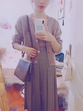 「SNIDEL（スナイデル）のアイテム（ショルダーバッグ、ブラウン系）」を使った、momokoさん（レディース・164cm）の秋コーディネート