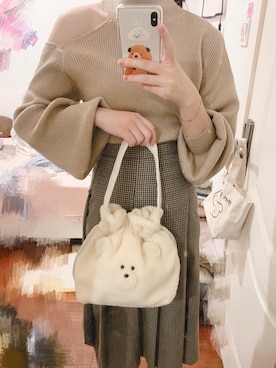 「merry jenny（メリージェニー）のアイテム（トートバッグ、ホワイト系）」を使った、momokoさん（レディース・164cm）の秋コーディネート