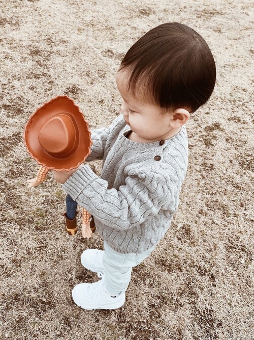 ʜ Zara Kids デニムパンツのニット セーターを使ったコーディネート Worldarchitecturefestival