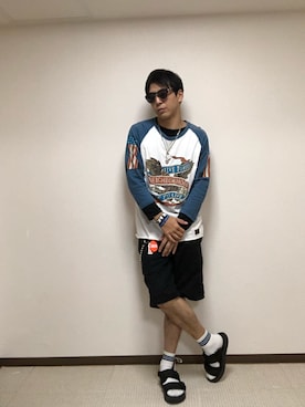 「アイテム（キーホルダー、オレンジ系）」を使った、wfakさん（メンズ・176cm）の秋コーディネート