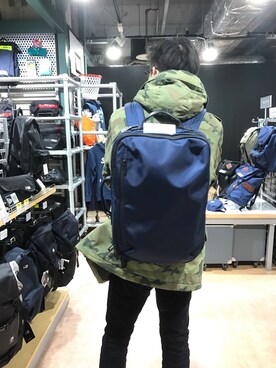 「H&M（エイチ・アンド・エム）のアイテム（ミリタリージャケット）」を使った、d.dさん（メンズ・176cm）の春コーディネート