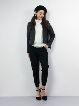 「LOWY（ロヴィ）のアイテム」を使った、三上玲奈さん（レディース・165cm）の冬コーディネート