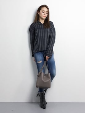 三上玲奈さんのコーディネート