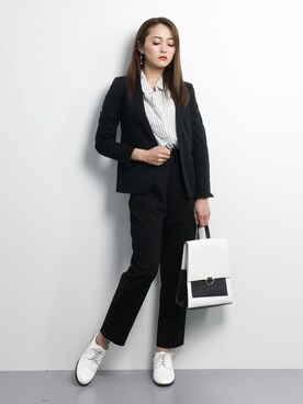 三上玲奈さんのコーディネート