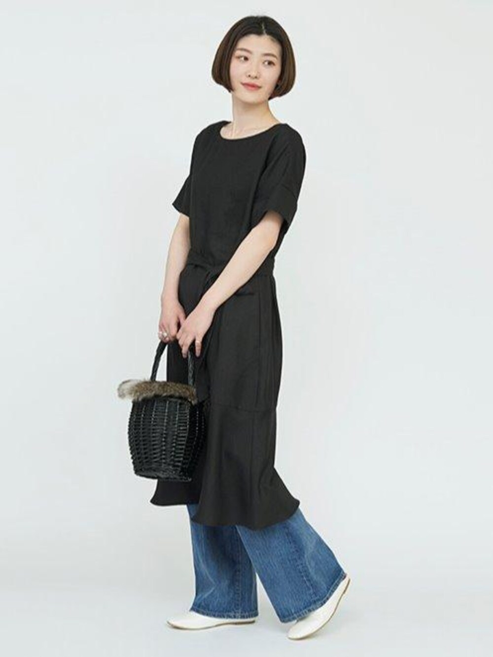 「casual」｜「green label relaxingの◆CB DNM H/W WIDE パンツ（デニムパンツ、ブルー系）」を使った、高瀬　亜紀さん（レディース・161cm）の春コーディネートの1枚目の写真