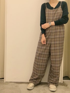 「ゆったりシルエット」｜「アイテム（オールインワン・サロペット）」を使った、おかさん（レディース・154cm）の秋コーディネート