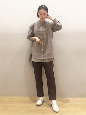 「earth music&ecology（アースミュージックアンドエコロジー）のORiental TRaffic ビットローファー ＊（パンプス）」を使った、MIYABEさん（レディース・163cm）の秋コーディネート