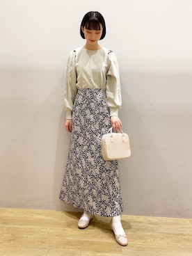 「earth music&ecology（アースミュージックアンドエコロジー）のアイテム（ボストンバッグ）」を使った、MIYABEさん（レディース・163cm）の春コーディネート