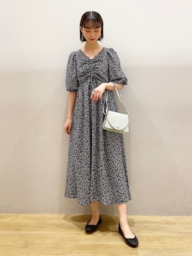 「カラーバッグ」｜MIYABEさん（レディース・163cm）の春コーディネート