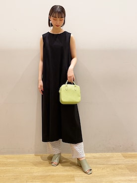 「カラーバッグ」｜MIYABEさん（レディース・163cm）の春コーディネート