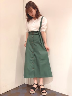 「earth music&ecology（アースミュージックアンドエコロジー）のアイテム（イヤリング）」を使った、chiakiさん（レディース・154cm）の夏コーディネート