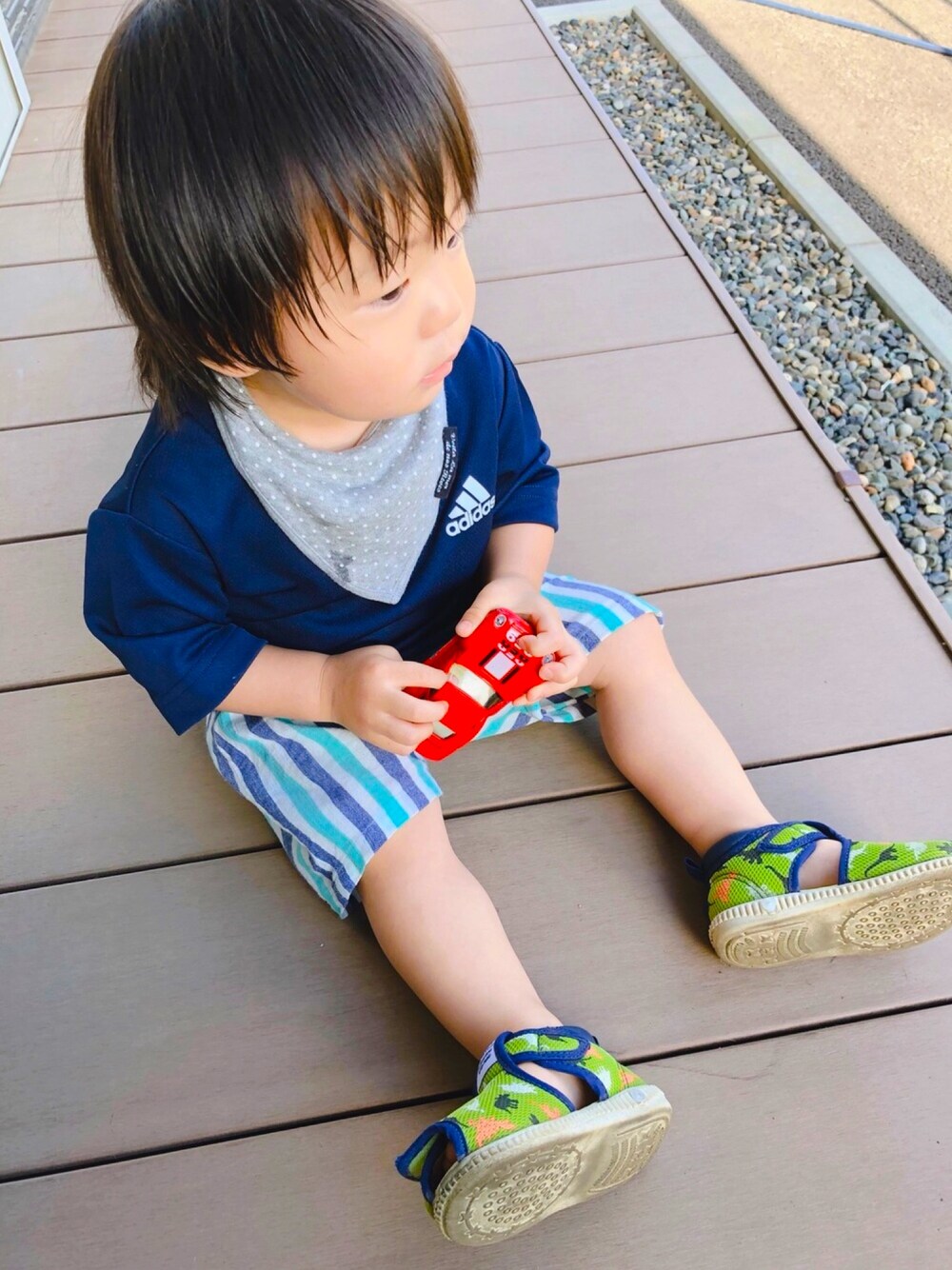 「キッズファッション、ベビーコーデ、アディダス、西松屋、お散歩♪、公園コーデ、一歳、男の子、夏コーデ、ステテコ」｜「adidasのB ESS パック入り 吸汗速乾Tシャツ(キッズ/子供用)（Tシャツ/カットソー、ブルー系）」を使った、haruwedさん（キッズ・74cm）の夏コーディネートの1枚目の写真