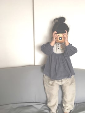 「カメラ女子」｜y u z u ⚮̈ .゜さん（キッズ・100cm）の春コーディネート
