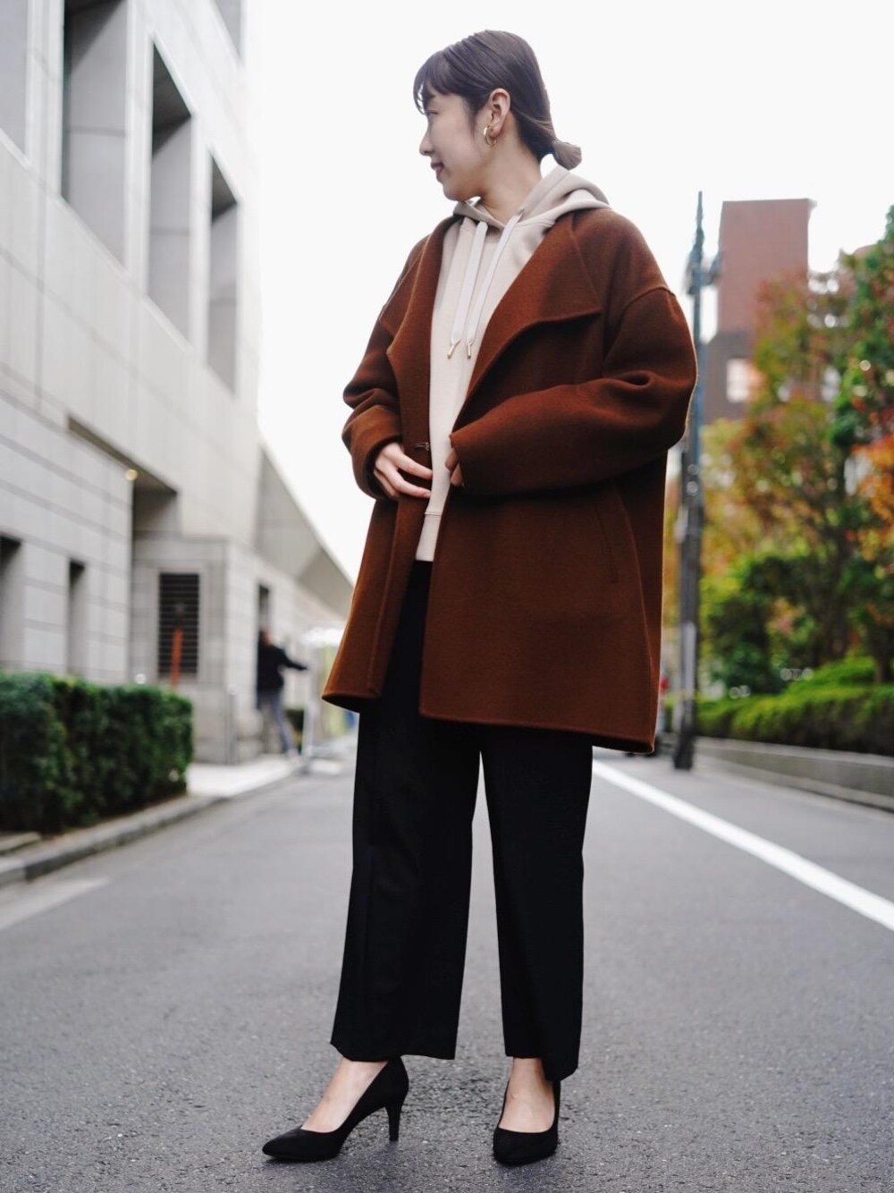 「大人カジュアル、casual、RELAX、一押しのアウタースタイル」｜「green label relaxingの◆FM サキソニー フレア ワイド パンツ（その他パンツ、ブラック系）」を使った、shimazu_rさん（レディース・159cm）の冬コーディネートの1枚目の写真