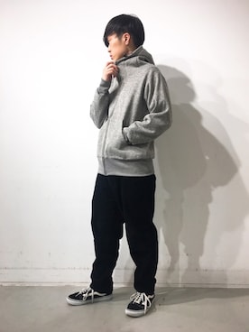 「koe（コエ）のアイテム（パーカー）」を使った、IGAWA.a.la.modeさん（メンズ・168cm）の冬コーディネート