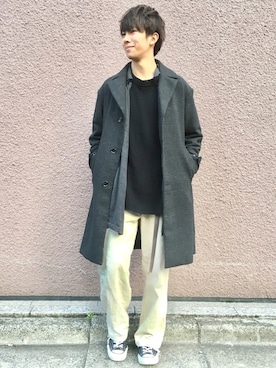 「アイボリー」｜「アイテム（ステンカラーコート）」を使った、Ryoさん（メンズ・173cm）の冬コーディネート