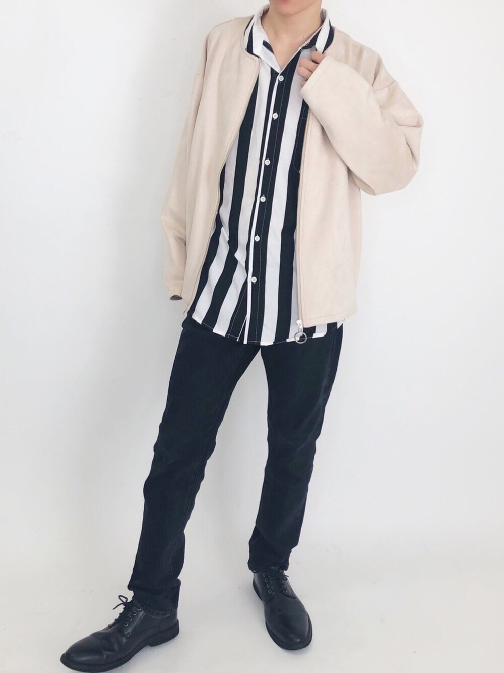 「VINTAGE、boy、アキコーデ、メンズライク、韓国ファッション」｜「Koreaのアイテム（シャツ/ブラウス、ホワイト系）」を使った、YaHaTaさん（メンズ・170cm）の秋コーディネートの1枚目の写真