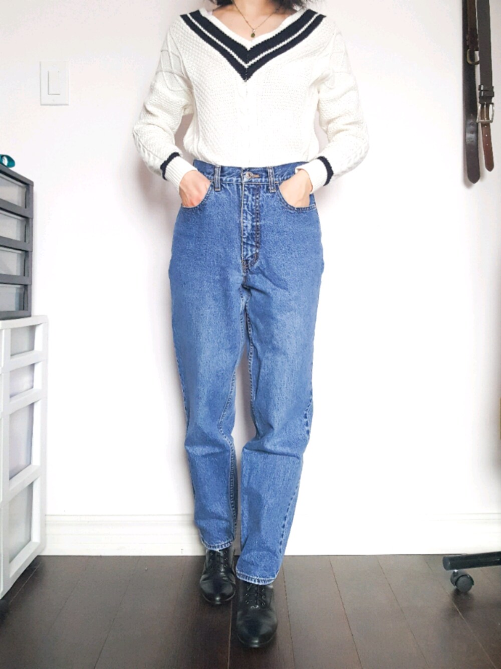 「VINTAGE、vintage、mom jeans、yesstyle、80s、1980s、casual、WINTER STYLE、Vintage mix、momjeans」｜「两岸集團のJade necklace from China（ネックレス、グリーン系）」を使った、海丹 [Haidan]さん（レディース・161cm）の冬コーディネートの1枚目の写真