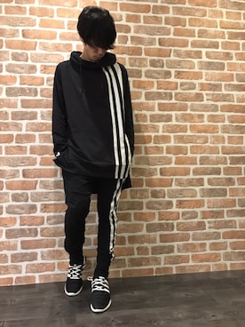 「Y-3（ワイスリー）のアイテム（パンツ）」を使った、KAWAKITA SHOICHIさん（メンズ・175cm）の冬コーディネート