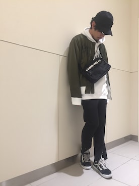 「DANKE SCHON（ダンケシェーン）のアイテム（キャップ）」を使った、KAWAKITA SHOICHIさん（メンズ・175cm）の冬コーディネート