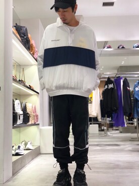 「WHITELAND BLACKBURN」｜「アイテム（ナイロンジャケット）」を使った、KAWAKITA SHOICHIさん（メンズ・175cm）の秋コーディネート