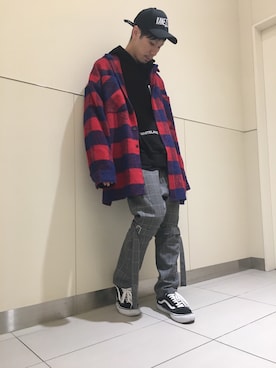 「KaneZ（ケインズ）のアイテム（キャップ）」を使った、KAWAKITA SHOICHIさん（メンズ・175cm）の秋コーディネート