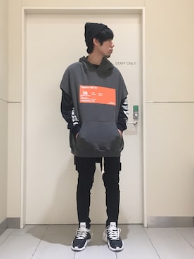 「KaneZ（ケインズ）のアイテム（Tシャツ/カットソー）」を使った、KAWAKITA SHOICHIさん（メンズ・175cm）の春コーディネート