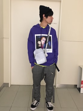 「KaneZ（ケインズ）のアイテム」を使った、KAWAKITA SHOICHIさん（メンズ・175cm）の春コーディネート