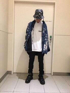 「WHITELAND（ホワイトランド）のアイテム（Tシャツ/カットソー）」を使った、KAWAKITA SHOICHIさん（メンズ・175cm）の秋コーディネート