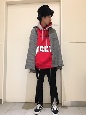 「MSGM（エムエスジーエム）のアイテム（パーカー）」を使った、KAWAKITA SHOICHIさん（メンズ・175cm）の秋コーディネート