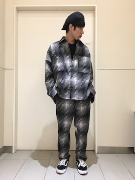 「DANKE SCHON（ダンケシェーン）のDankeSchon/ダンケシェーン/モザイクパンツ（その他パンツ）」を使った、KAWAKITA SHOICHIさん（メンズ・175cm）の秋コーディネート