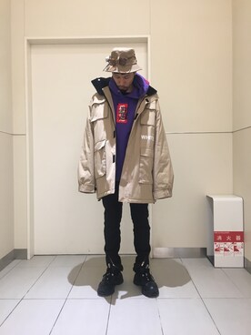「BlackEyePatch（ブラックアイパッチ）のアイテム（パーカー）」を使った、KAWAKITA SHOICHIさん（メンズ・175cm）の秋コーディネート