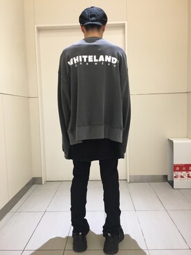 「whiteland」｜「アイテム（スウェット）」を使った、KAWAKITA SHOICHIさん（メンズ・175cm）の冬コーディネート