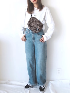 「UNIQLO（ユニクロ）のハイライズワイドストレートジーンズ（デニムパンツ）」を使った、uyuさん（レディース・161cm）の秋コーディネート