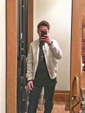 「REBTRAIT（レブトレイト）のアイテム」を使った、としきさん（メンズ・165cm）の冬コーディネート