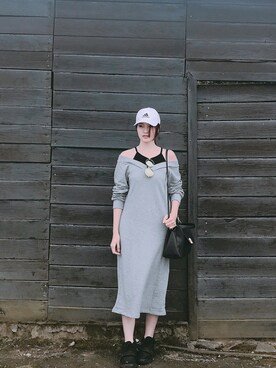 Caroline Chenさんのコーディネート