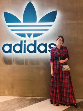 Caroline Chenさんのコーディネート