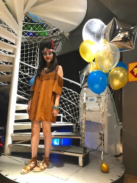 Caroline Chenさんのコーディネート