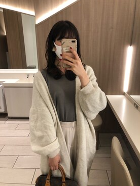 「ZARA（ザラ）のアイテム（Tシャツ/カットソー、グレー系）」を使った、amyさん（レディース・163cm）の秋コーディネート