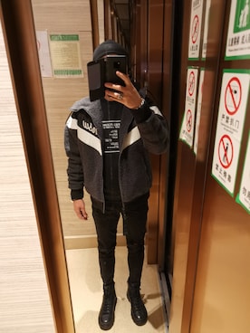 「NIKE（ナイキ）のアイテム（スタジャン）」を使った、jijunさん（メンズ・171cm）の冬コーディネート