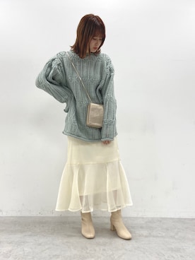 「アイテム（ショルダーバッグ、ゴールド系）」を使った、mikuさん（レディース・154cm）の秋コーディネート