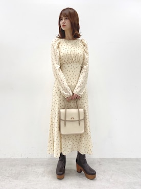 「アイテム（バッグ、ホワイト系）」を使った、mikuさん（レディース・154cm）の秋コーディネート