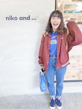 「red」｜「アイテム（マウンテンパーカー）」を使った、Chiuko さん（レディース・161cm）の夏コーディネート