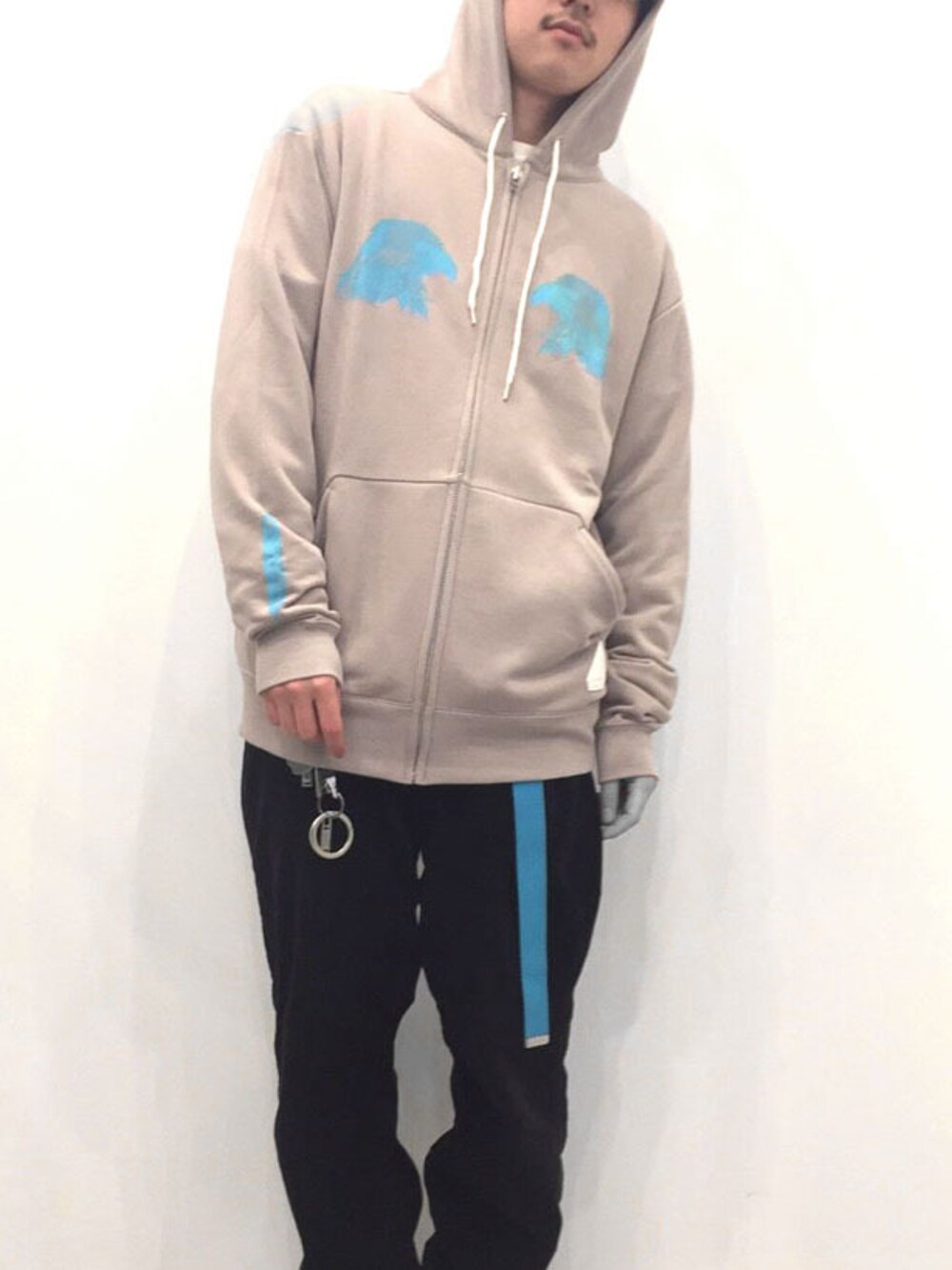 「パーカー、THE TEST、ストリートMIX、H＞FRACTAL、PLANNET by H>FRACTAL

」｜「THE TESTのZIPUP PARKA - HAWK (FLAT GRAY)（パーカー、グレー系）」を使った、PLANNET by H>FRACTALさん（メンズ・170cm）の春コーディネートの1枚目の写真